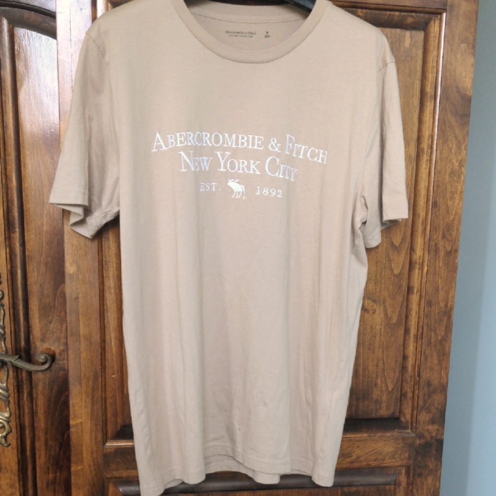 EMBROIDERED Abercrombie & Fitch Short Sleeve Tee, Soft A&F Collection, Sz M